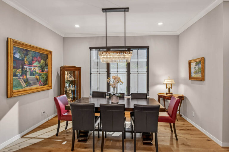 Dining (1)
